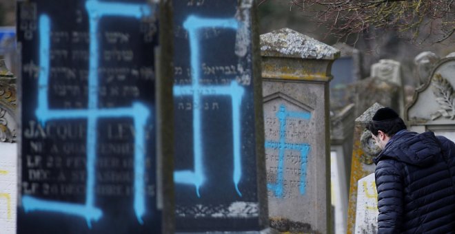 Alarma en Francia: profanan un cementerio judío en pleno auge de actos antisemitas
