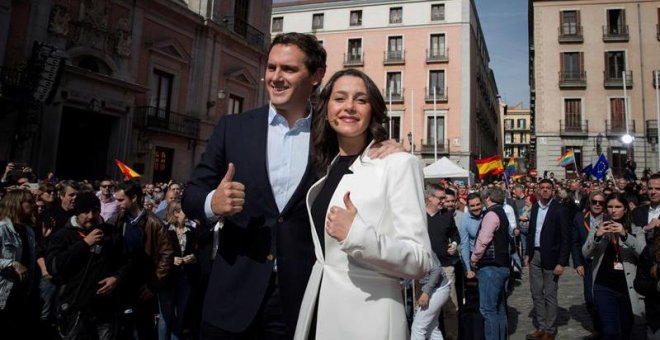 Inés Arrimadas da el salto a Madrid y Lorena Roldán toma su puesto en el Parlament