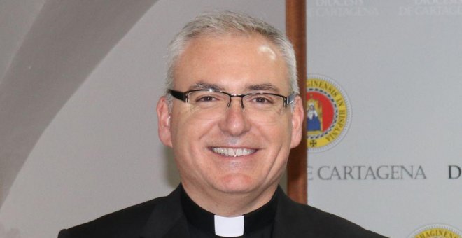 Un grupo de sacerdotes de Murcia acusa de ultraconservador y simpatizante de Vox al obispo electo de Cartagena