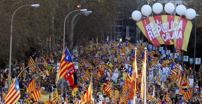 Miles de personas piden en Madrid el "derecho a la autodeterminación" y otras 5 noticias que debes leer para estar informado hoy, domingo 17 de marzo de 2019