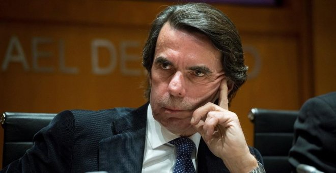 Aznar utilizó helicópteros y personal de La Moncloa para participar en las campañas electorales del PP