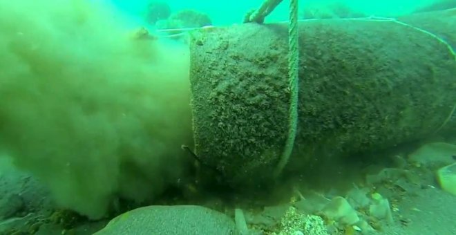 El fondo del mar de la costa de Málaga acumula nueve toneladas de toallitas