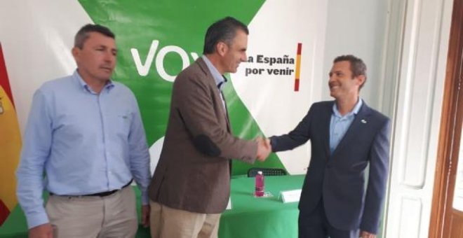 Vox incumplió la ley de financiación de partidos: usó una cuenta personal para recaudar fondos