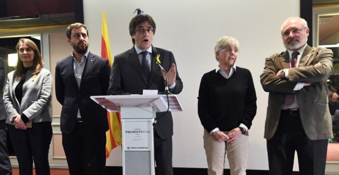 Llarena archiva formalmente la causa a Puigdemont y los otros seis procesados mientras sigan huidos