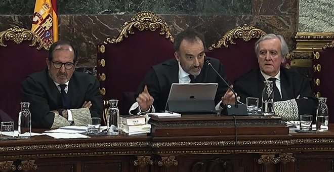 Marchena dedica doble ración de bronca a las defensas en el juicio al 'procés'