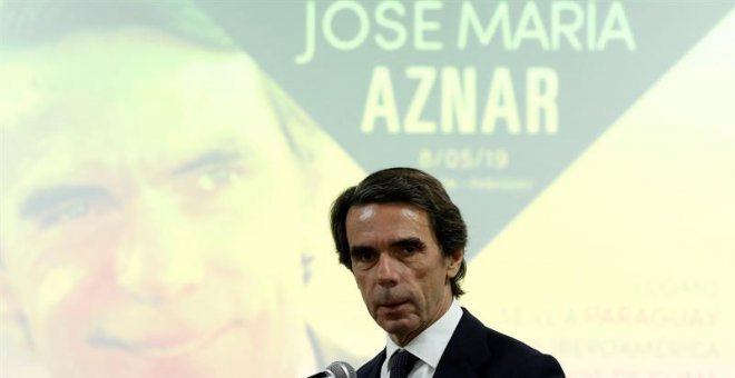 Aznar reaparece para pedir una intervención en Venezuela y evita pronunciarse sobre la debacle del PP