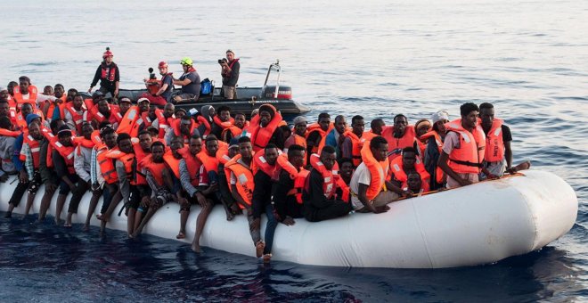 Mueren cerca de 70 migrantes tras el naufragio de su embarcación frente a las costas de Túnez