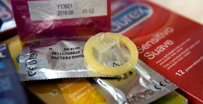 Sanidad estudia que los preservativos sean gratis