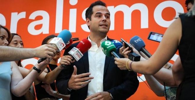 Aguado pone como primera línea roja al PP para seguir negociando que Ciudadanos presida la Mesa de la Asamblea