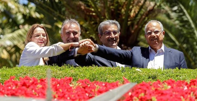 La izquierda firma en Canarias el 'pacto de las flores' con ocho ejes programáticos pero sin estructura de gobierno