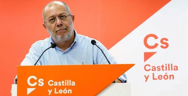 Igea apoya que Cs se abstenga en la investidura de Sánchez: "Nuestra labor no es meternos en la trinchera"