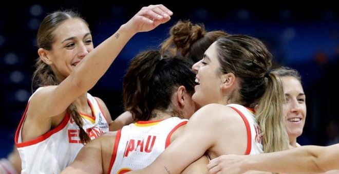 La selección española femenina de baloncesto sella el pase a semifinales con una lección defensiva