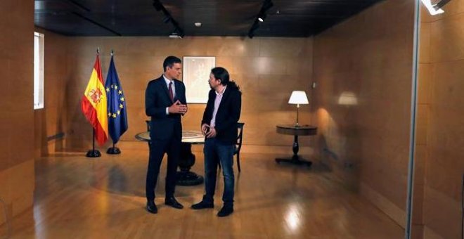 Los "pasos atrás" del PSOE en su oferta a Podemos y que ya acordaron Sánchez e Iglesias