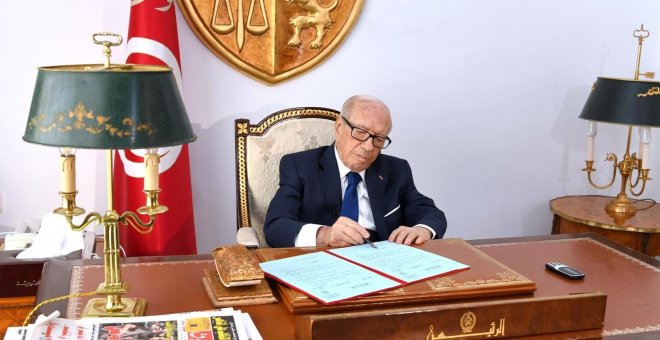 Muere el presidente de Túnez Beji Caïd Essebsi a los 92 años en medio de una crisis política en el país