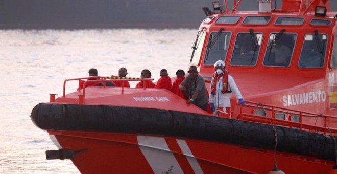 Recuperan al menos 62 cuerpos tras el naufragio de barco con migrantes cerca de Libia