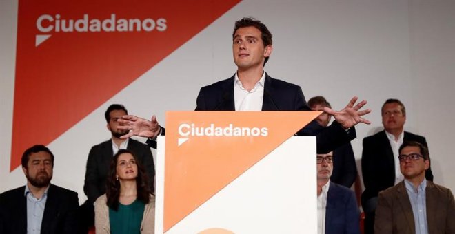 Albert Rivera denuncia que su cuenta de WhatsApp ha sido pirateada