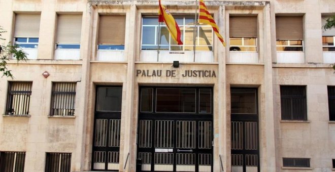 La Audiencia de Tarragona condena a un tuitero a pagar 600 euros por amenazas a la líder de Cs en Catalunya