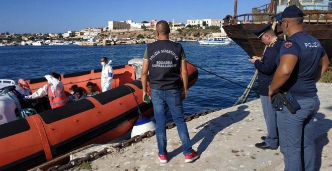 Los 27 menores del Open Arms bajan del barco pese a la oposición de Salvini y otras 4 noticias que debes leer para estar informado hoy, domingo 18 de agosto