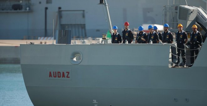 El Gobierno moviliza un buque de la Armada para llevar a Mallorca al Open Arms tras 19 días de bloqueo