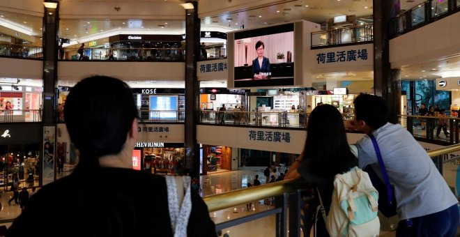 El Gobierno de Hong Kong retira la polémica ley que desató las protestas multitudinarias