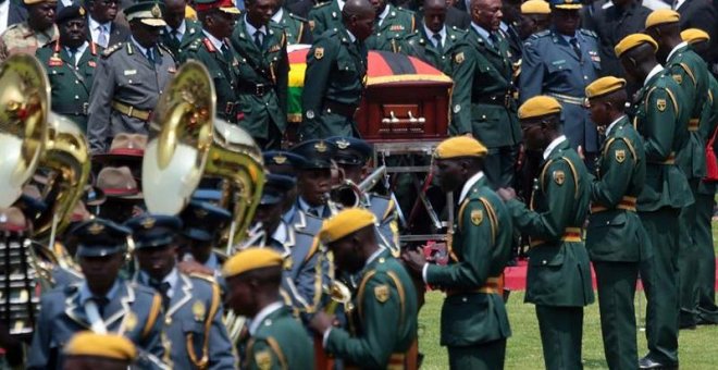 Multitudinario funeral de Estado del expresidente Robert Mugabe en Harare