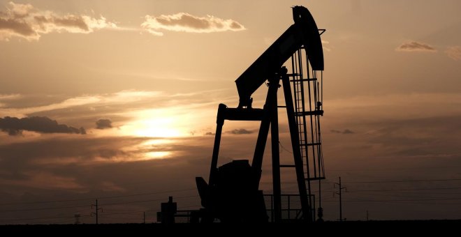 La OPEP+ anuncia que tan solo aumentará en 100.000 barriles su producción en septiembre