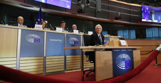 Borrell sortea las preguntas sobre las acciones de Abengoa y está cerca de dirigir la diplomacia europea