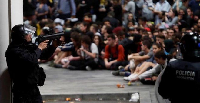 Cinco casos mediáticos que ponen en jaque el uso de las pelotas de goma en las cargas policiales