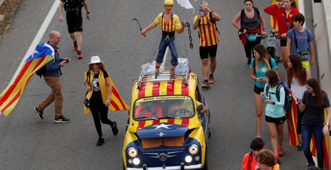 La huelga general en Catalunya: piquetes, cortes de tráfico y manifestaciones
