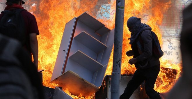 Chile llega a una huelga general sin respuesta al estallido social y bajo toque de queda