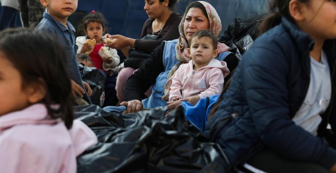 Grecia cerrará los campos de refugiados y los reemplazará por centros de detención más restrictivos