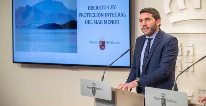El Gobierno de Murcia aprueba un decreto ley para recuperar el estado del Mar Menor