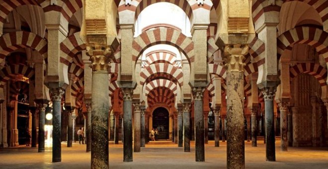 ¿La propiedad de la Mezquita de Córdoba tiene relación con el mito de la basílica? Te lo explicamos en 7 claves