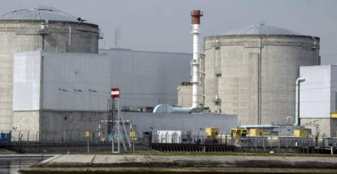Francia cierra su central atómica más antigua y reduce el peso de la energía nuclear