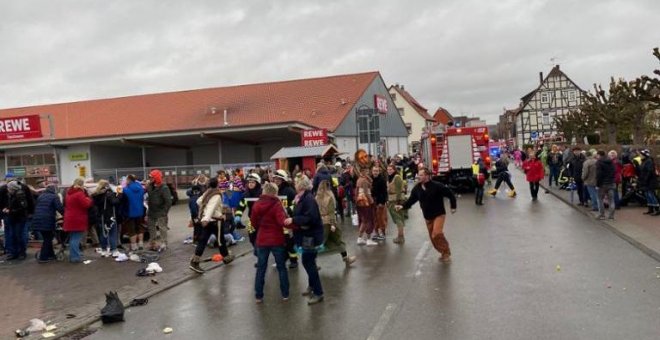 Al menos 30 heridos tras un atropello en una cabalgata de carnaval en Alemania