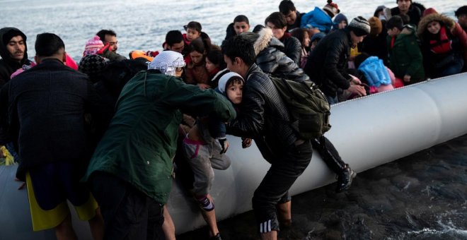Muere un niño al volcar una embarcación junto a la isla griega de Lesbos