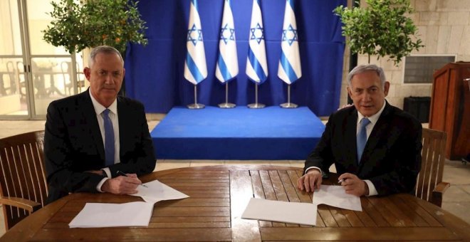 Netanyahu consigue que Gantz le blinde en los casos de corrupción