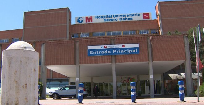 Admiten a trámite una denuncia de trabajadores contra la dirección de un hospital de Madrid por al menos 20 homicidios durante la primera ola