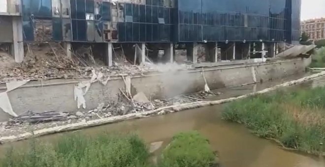 La demolición del Calderón pone en riesgo la vida del río Manzanares