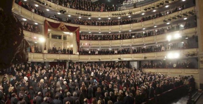 Malestar entre abonados del Teatro Real por la confusa política de devolución de entradas