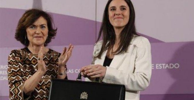 Un documento interno del PSOE fija posiciones sobre feminismo que colisionan con las de Igualdad