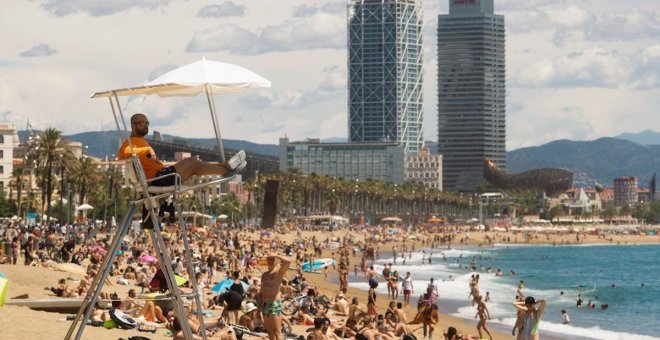 Barcelona impide temporalmente el acceso a 4 playas al saturarse de bañistas