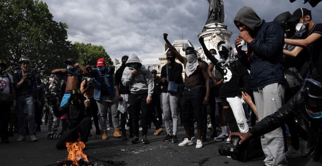 Francia pone el racismo en el centro del debate, en un trasfondo de tensión