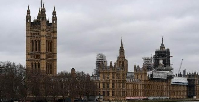 Detienen a un exministro británico y diputado 'tory' por una supuesta violación