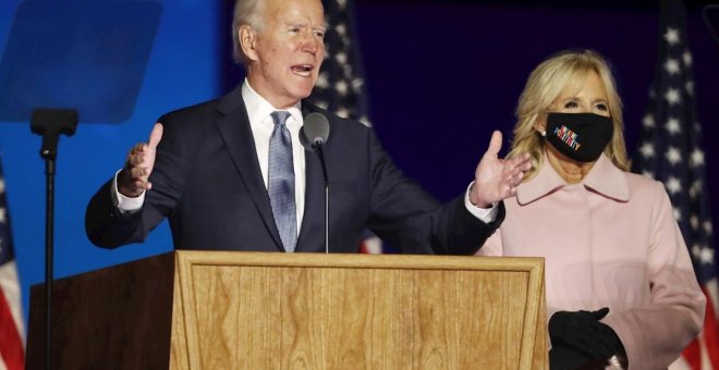 Biden se muestra optimista mientras acusa a Trump de intentar "invalidar" los votos de millones de estadounidenses