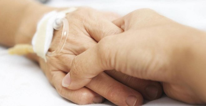 La llei d'eutanàsia permetrà que l'ajuda per morir pugui ser també al domicili