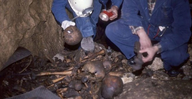 Una sima de Navarra escondía cráneos de víctimas de la represión franquista