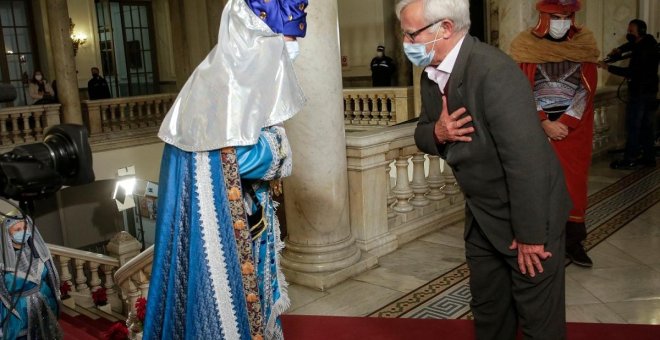 Las aglomeraciones en la cabalgata de València el día en que se batió el récord de fallecidos desatan la polémica