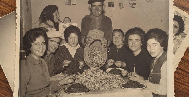 Las mujeres manchegas invisibilizadas que sacaron adelante a sus familias con el cultivo del oro rojo