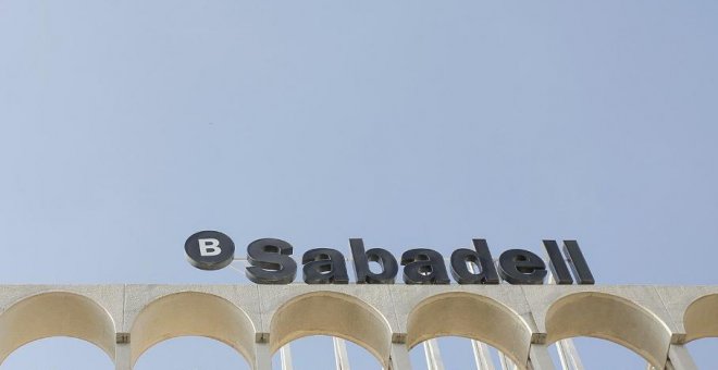 El Sabadell no pagará dividendo con cargo al 2020 y prevé recuperarlo "de manera prudente" con el beneficio de este año